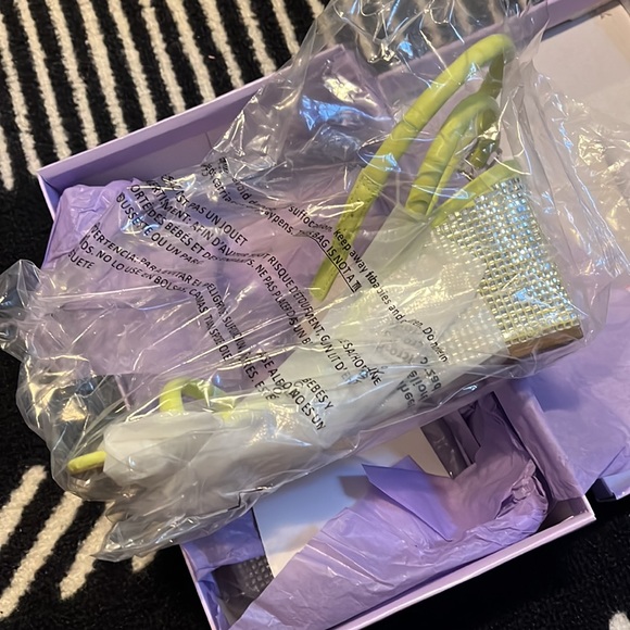 Madden Girl Wedge. Size 8, new- never worn! - Picture 4 of 7